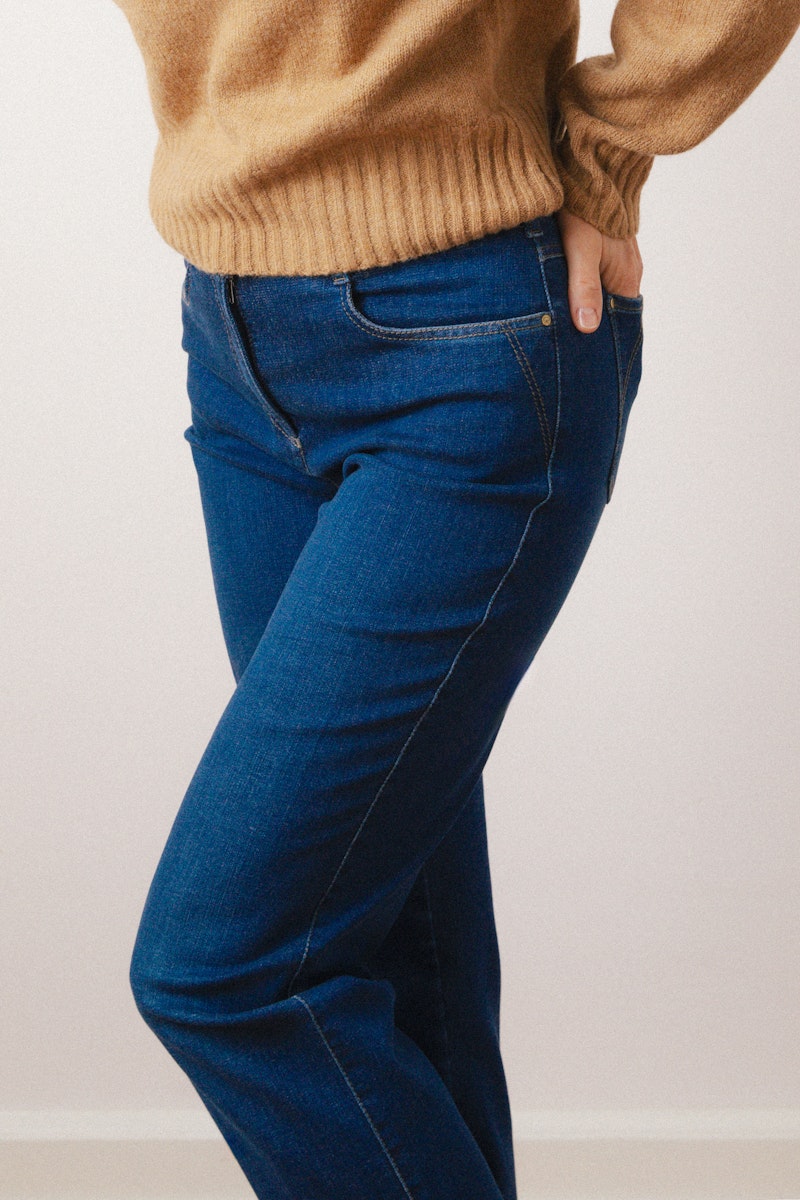Relaxed_fall_winter_2026_medium_12-26_2370-3_552-1